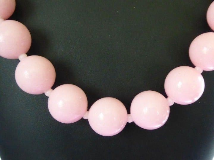 Vintage 24″ Hong Kong Bubblegum Pink Graduated 17.5mm Bead Necklace MCM