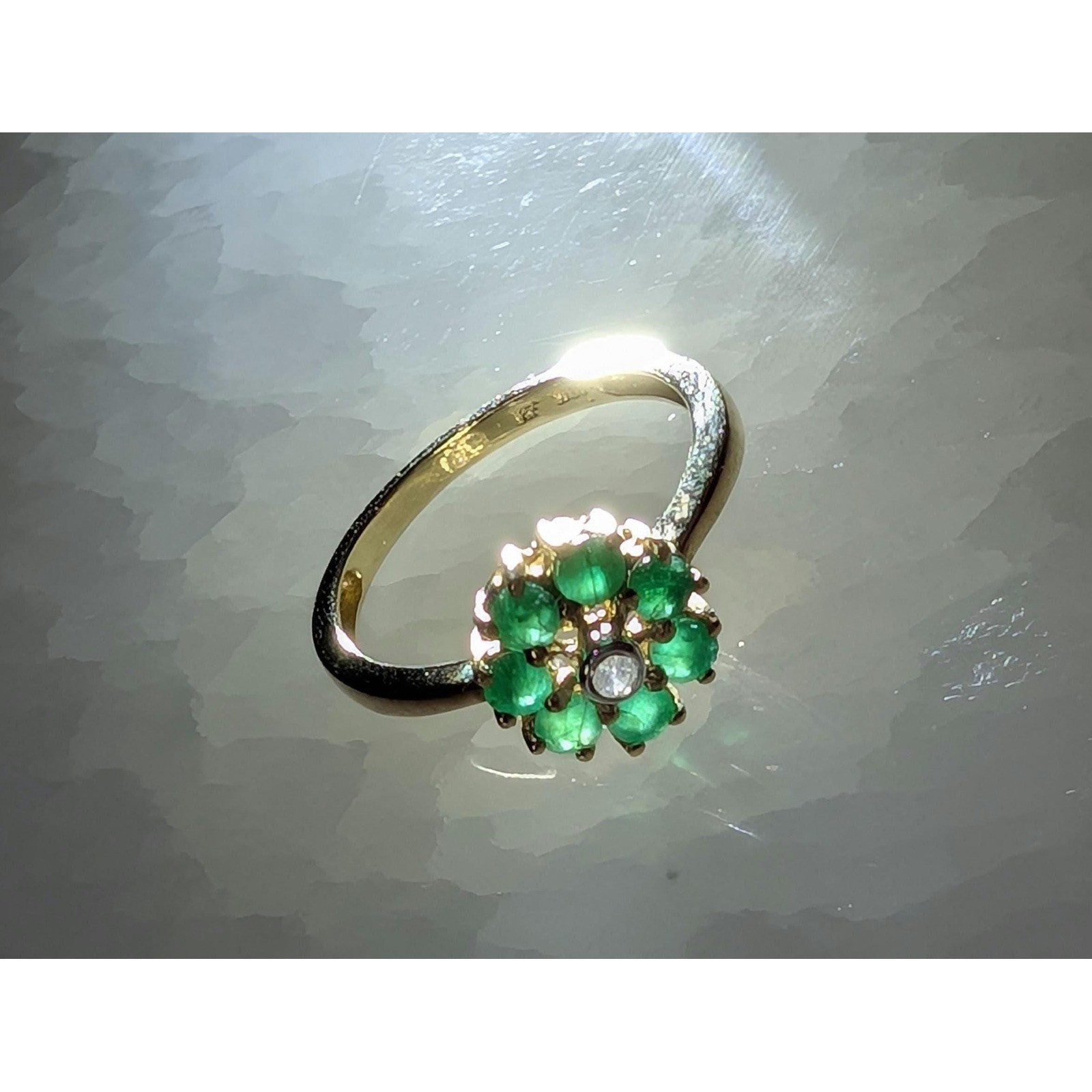 Vintage 18k Gold Emerald Ring Flower Estate Jewelry May Birthstone 6 3/4
