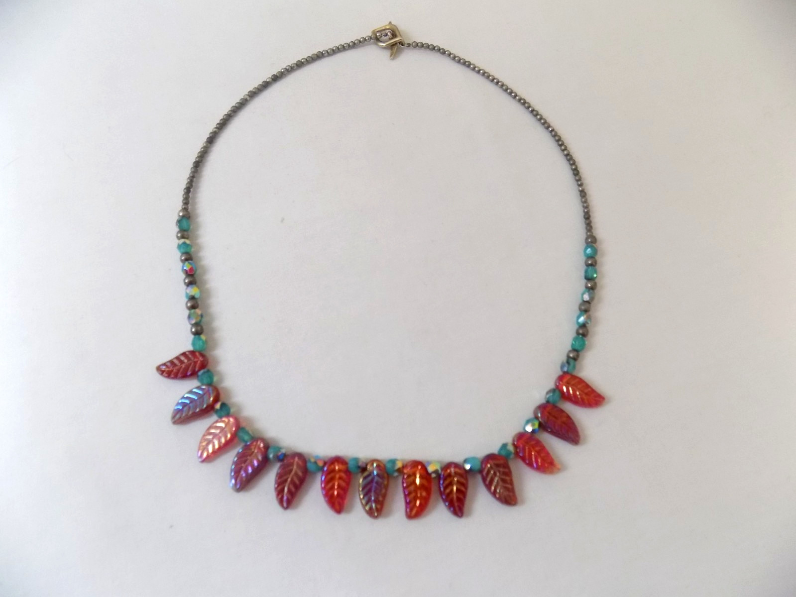 Vintage 1960s-70s AB Red/Turquoise Blue Glass & Silver Tone Metal Bead Necklace