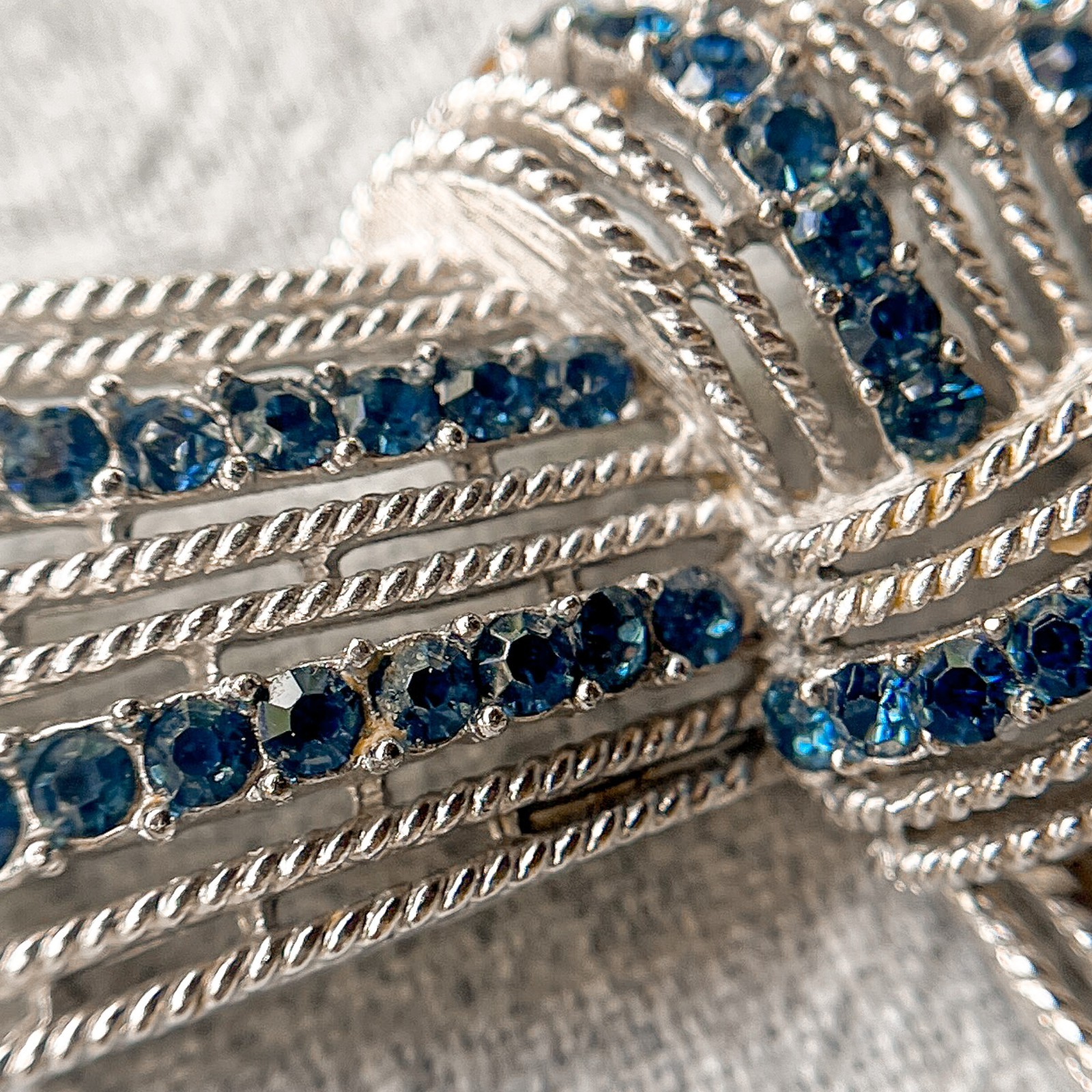 Vintage Trifari Cavalcade Sapphire-Blue Rhinestone Brooch Pin Silver Tone