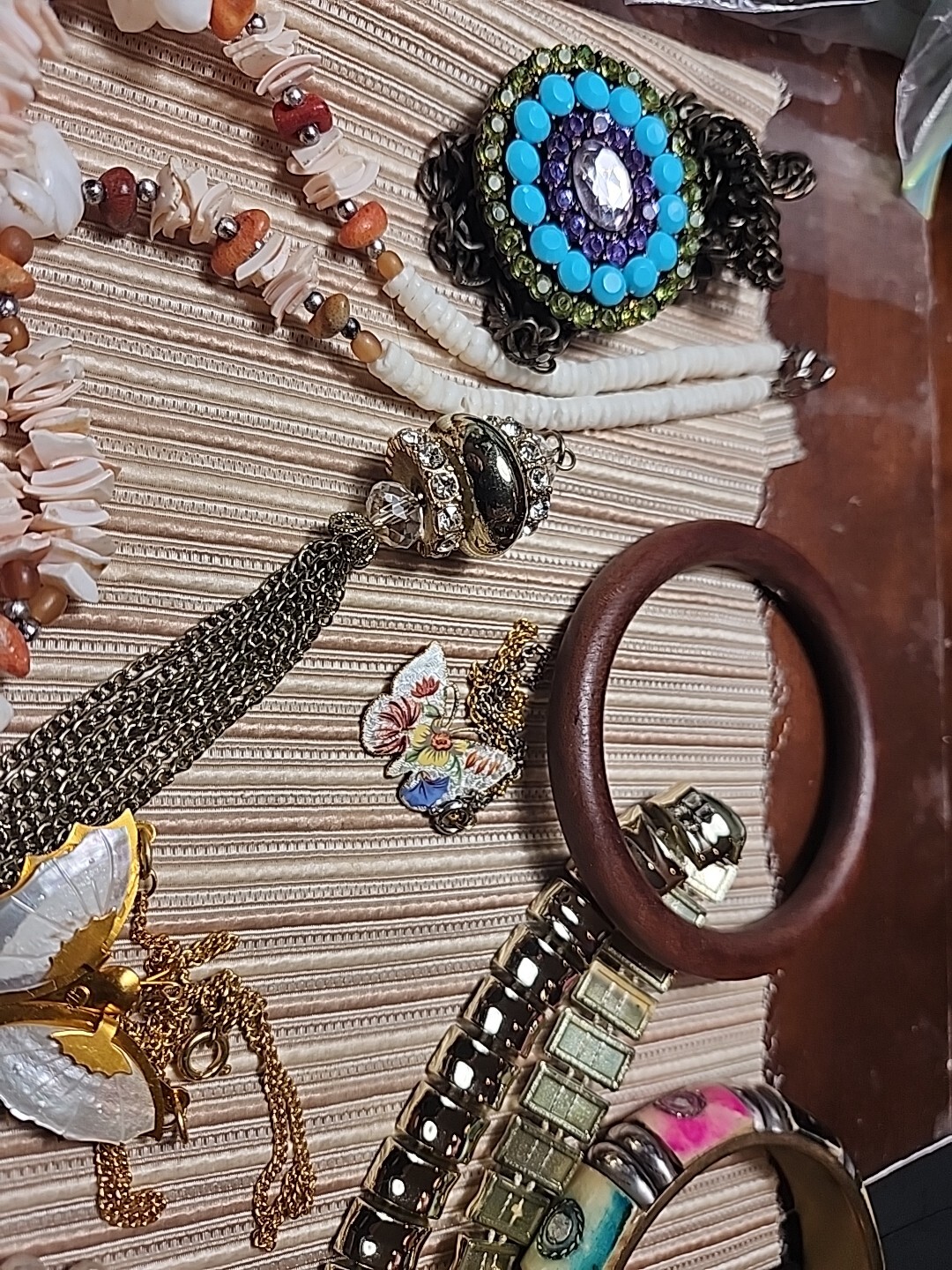 JEWELRY LOT 50+ fashion estate vintage Costume No JUNK 50s 60s 70s 80s (720)