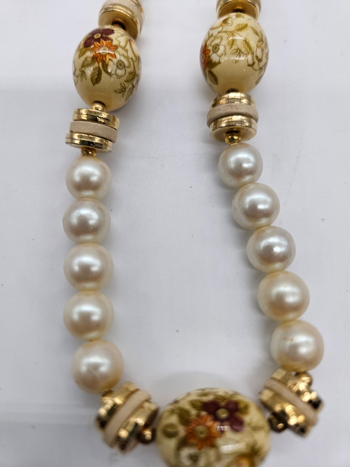 Vintage Japan Faux Pearl Painted Floral Flower Bead 26” Necklace