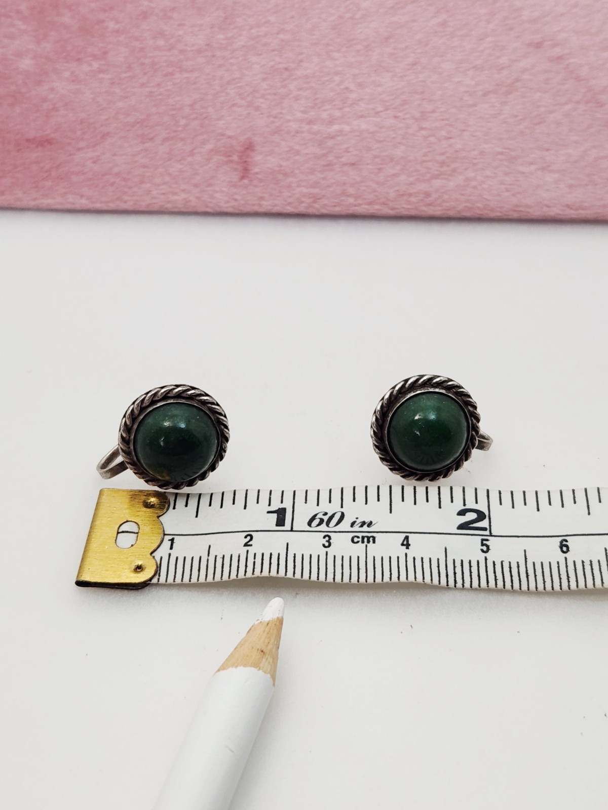 Vintage Sterling Silver Dark Green Cabachon Stone Stud Earrings Screw Back 925