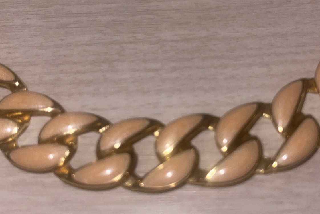 Vintage Gold-Tone And Light Peach Chain Necklace Very Unusual Retro 80’s 18 Inch