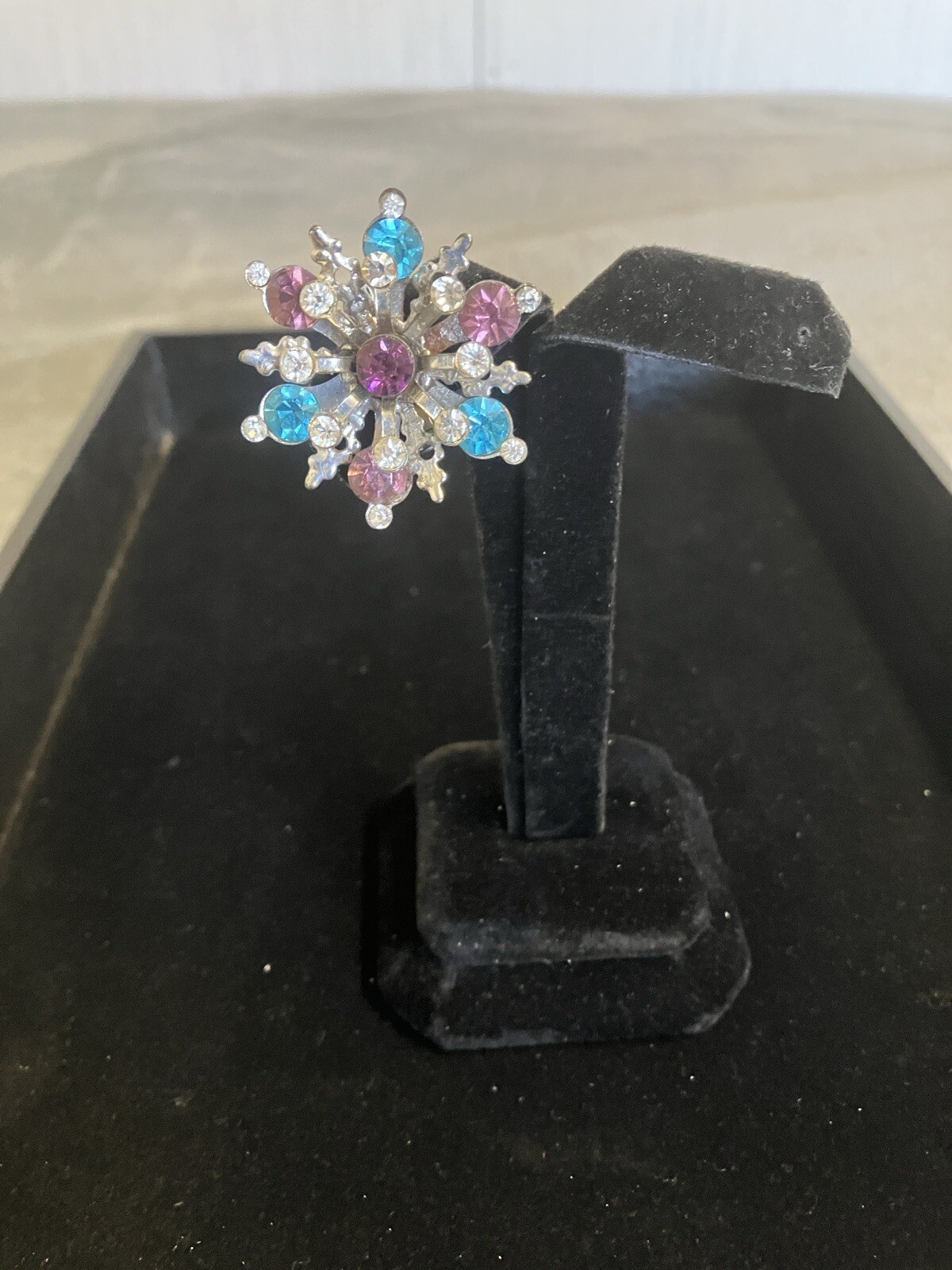 blue and purple rhinestone brooch vintage Silver Toned