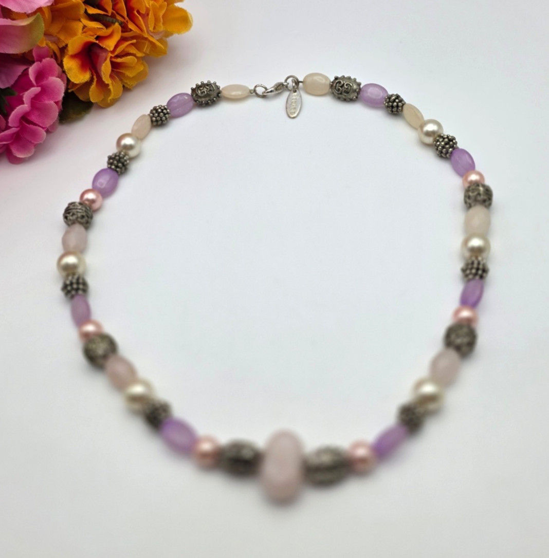 Vintage George Pink Lavender Lucite Faux Pearl Beaded Necklace 18 In Silver Tone