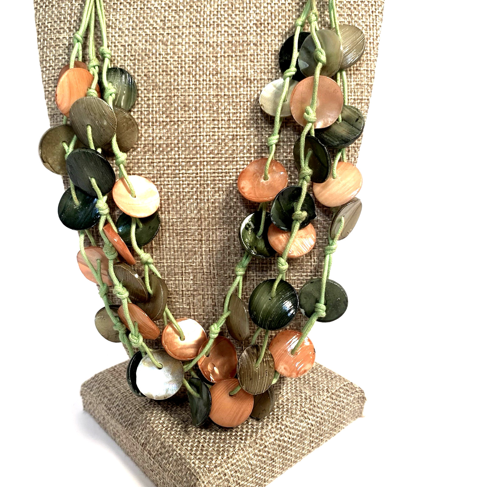 Vtg Boho Shell Disc Necklace Coastal Grandma Green Peach Beach Y2K 22″ Cord