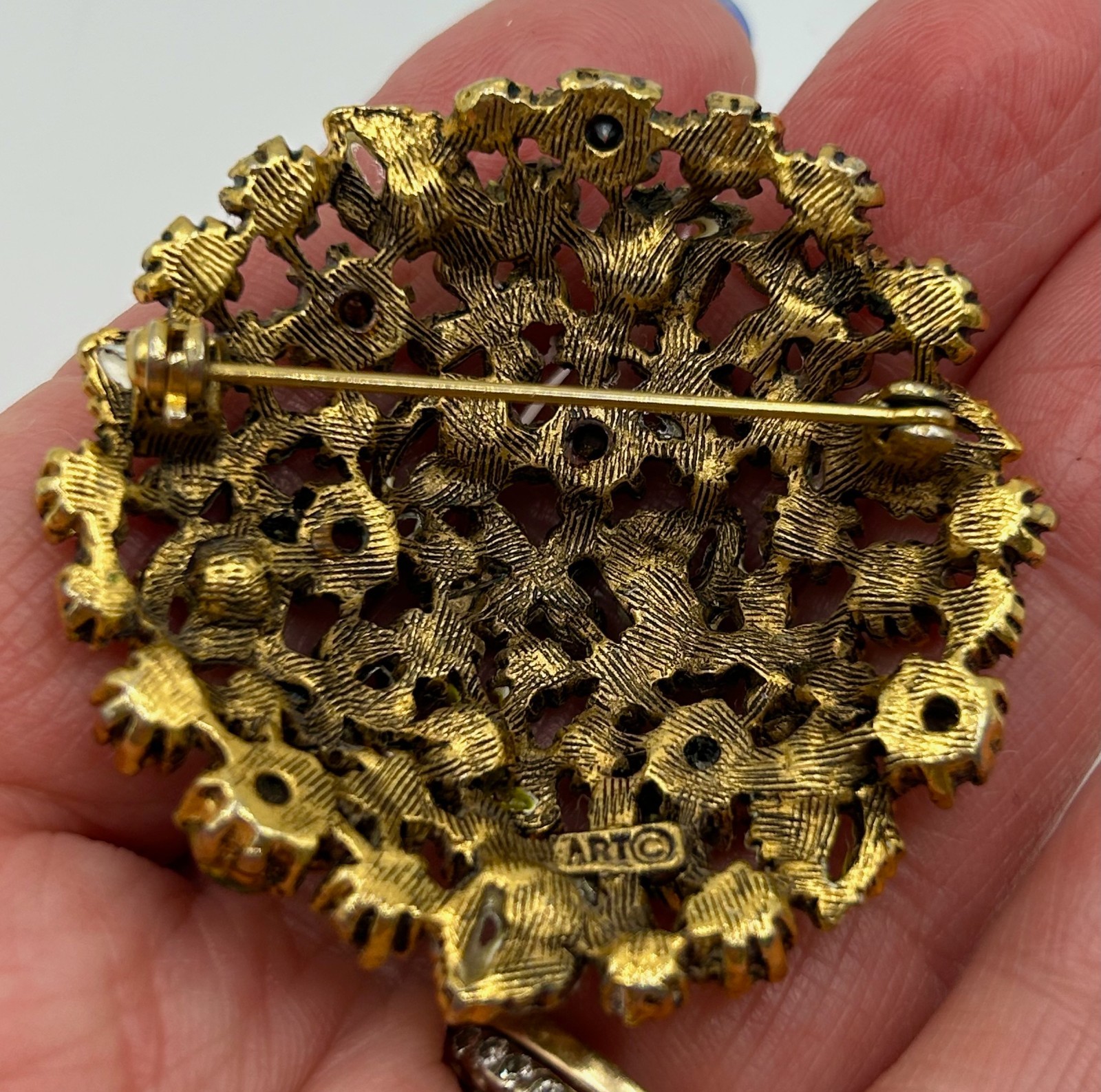 VINTAGE ARTHUR PEPPER ART BROOCH RHINESTONES ENAMEL PEARL BOUQUET GOLD TONE
