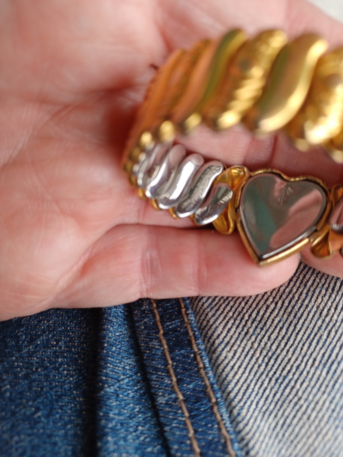 CHILD SIZE VINTAGE SWEETHEART 1/20 12K GOLD FILLED HEART EXPANSION BRACELET