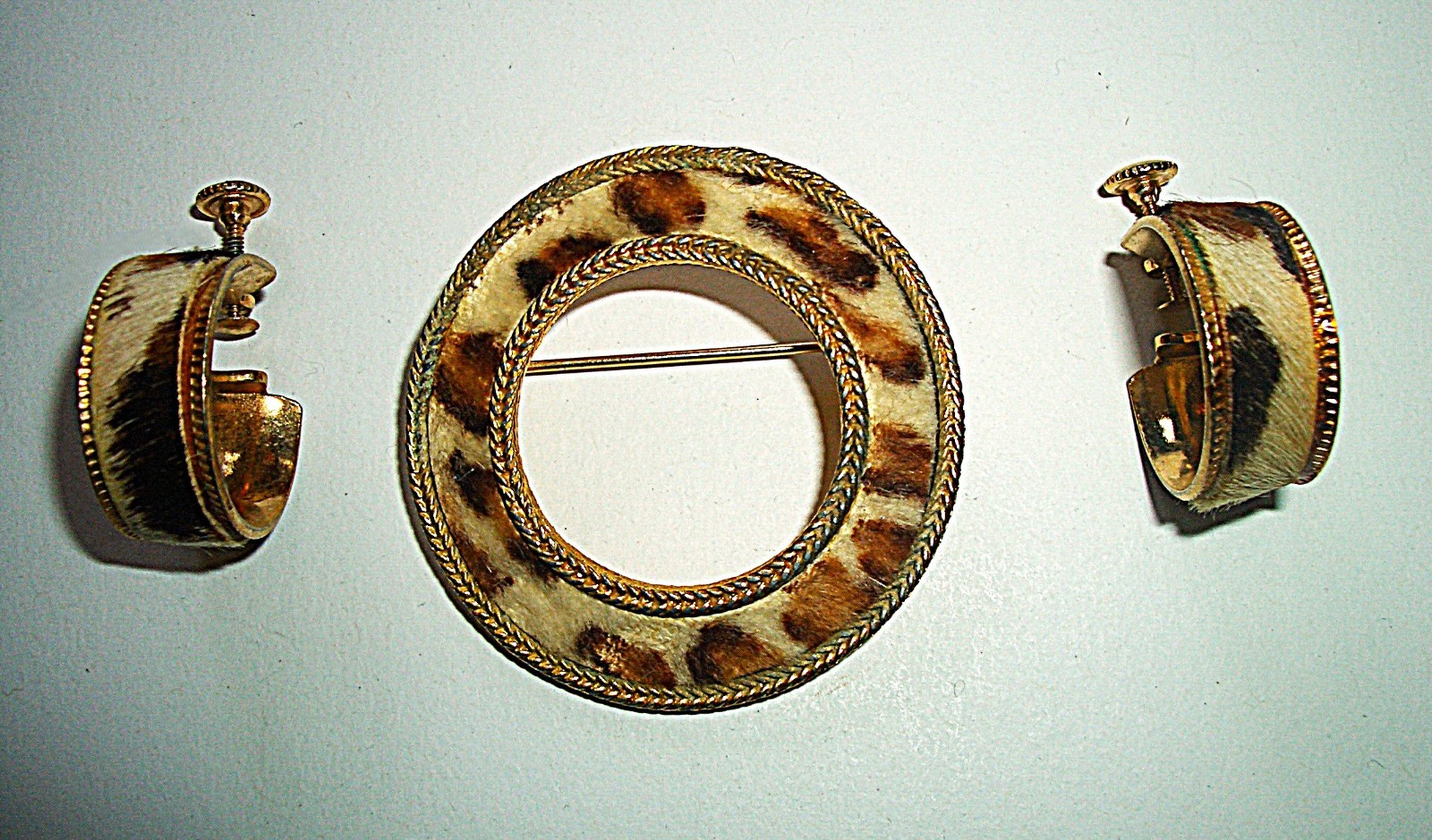 Vtg 1940s/50s BSK Faux Fur Cheetah Print Brooch Pin & Screw Back Earrings