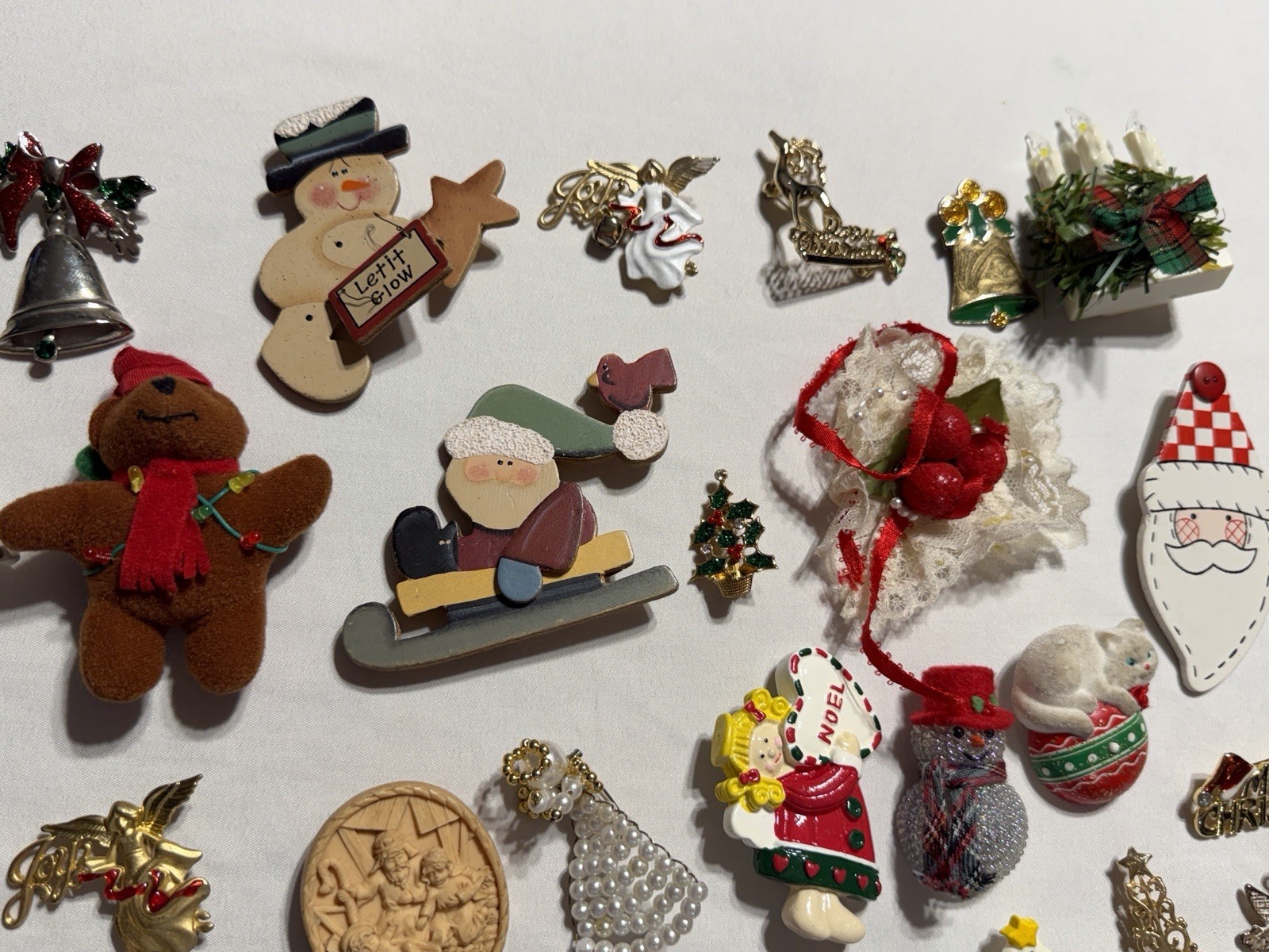 Vintage Christmas Brooch Lot Lia Lalique JJ Avon Trees Angels Pins 40+ Pieces