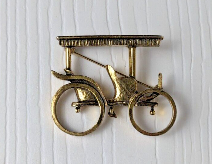 Zentall Horseless Carriage Brooch Vintage Antique Car Surrey Collectible