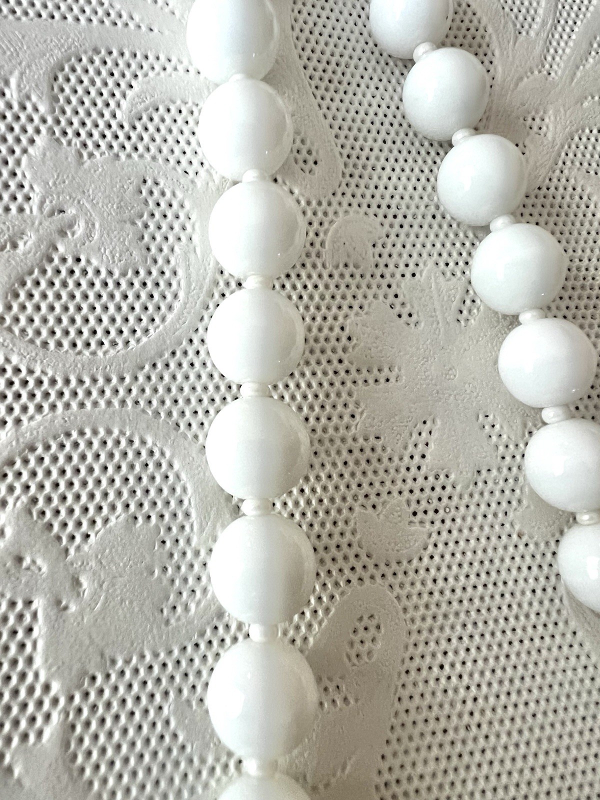 Vintage Venetian White Flower Bead Art Glass Necklace 16″ + 3″ Extender