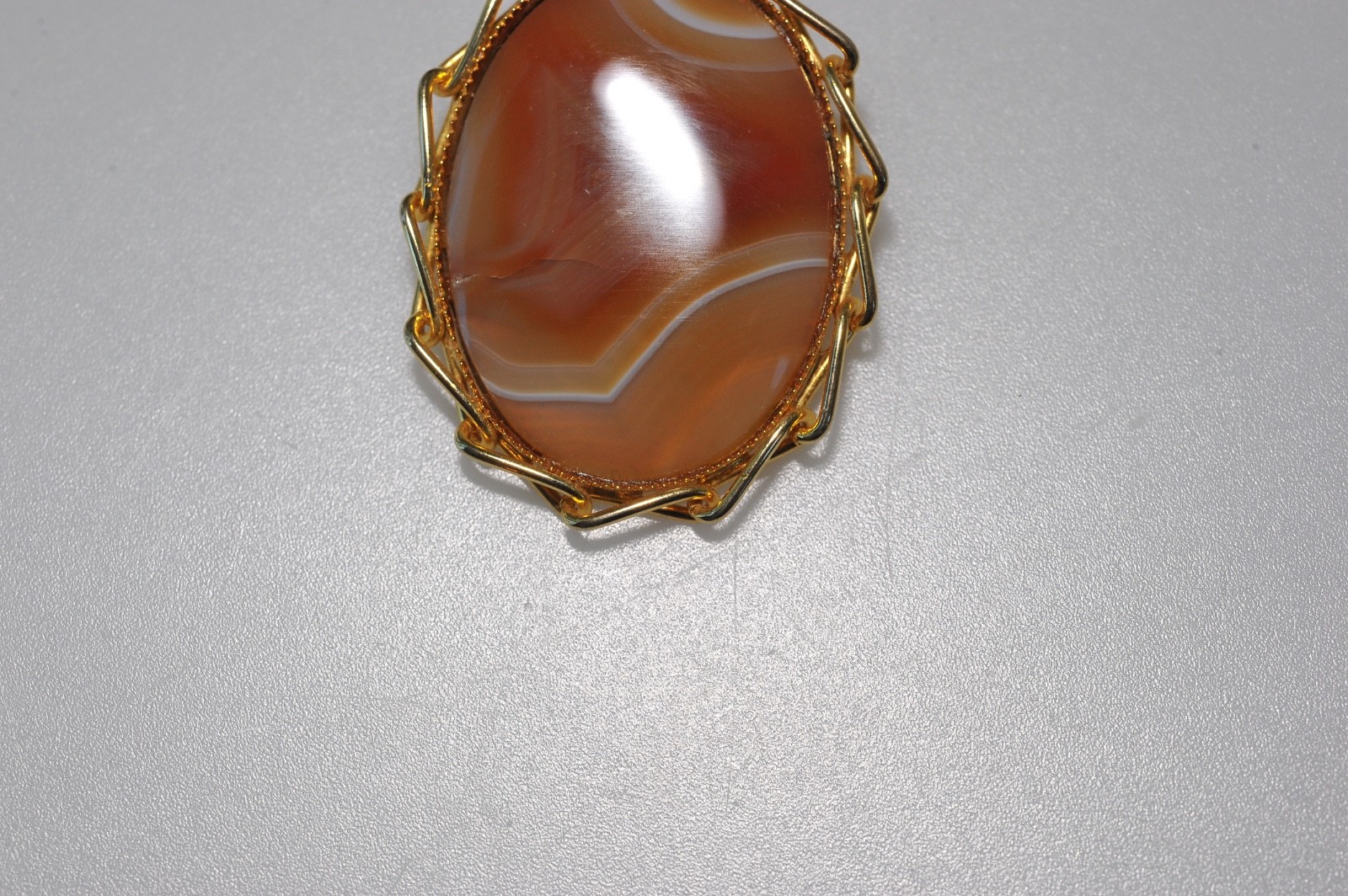 Brooch Pendant gold tone cabochon banded agate oval HL58
