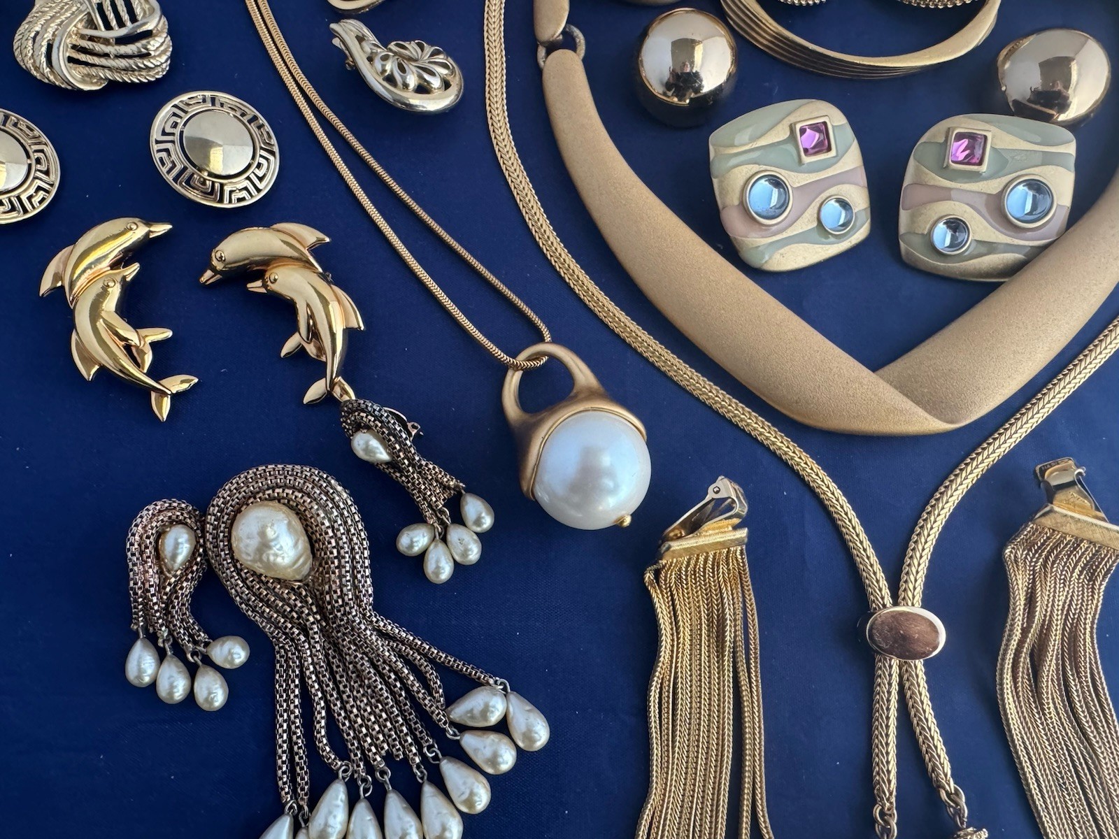 Vintage Now Jewelry Lot Gold Tone Monet AK Trifari Napier K Spade Erwin Pearl 30