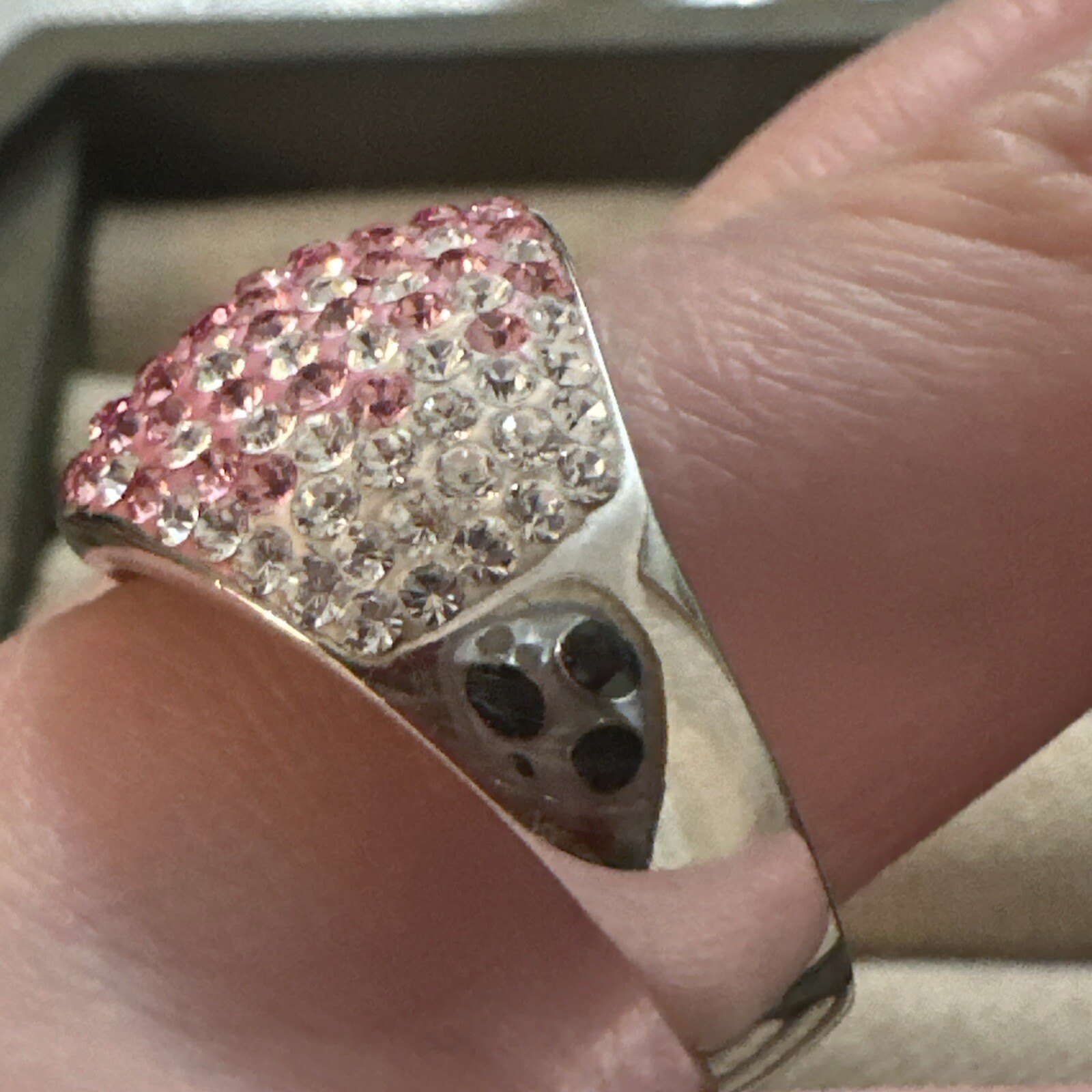 VINTAGE STERLING SLVER PINK CRYSTAL WAROVSKI OMBRE DOME RING
