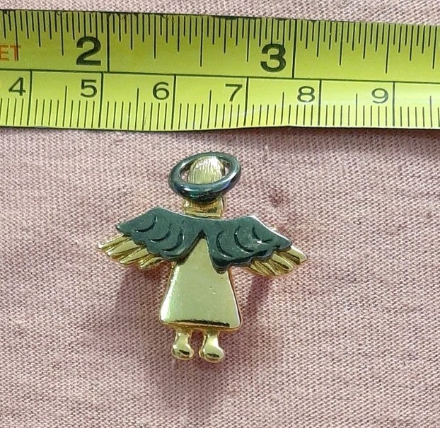 Vintage 1995 Marked IM 95 Backwards Facing Gold Silver Two Tone Angel Lapel Pin