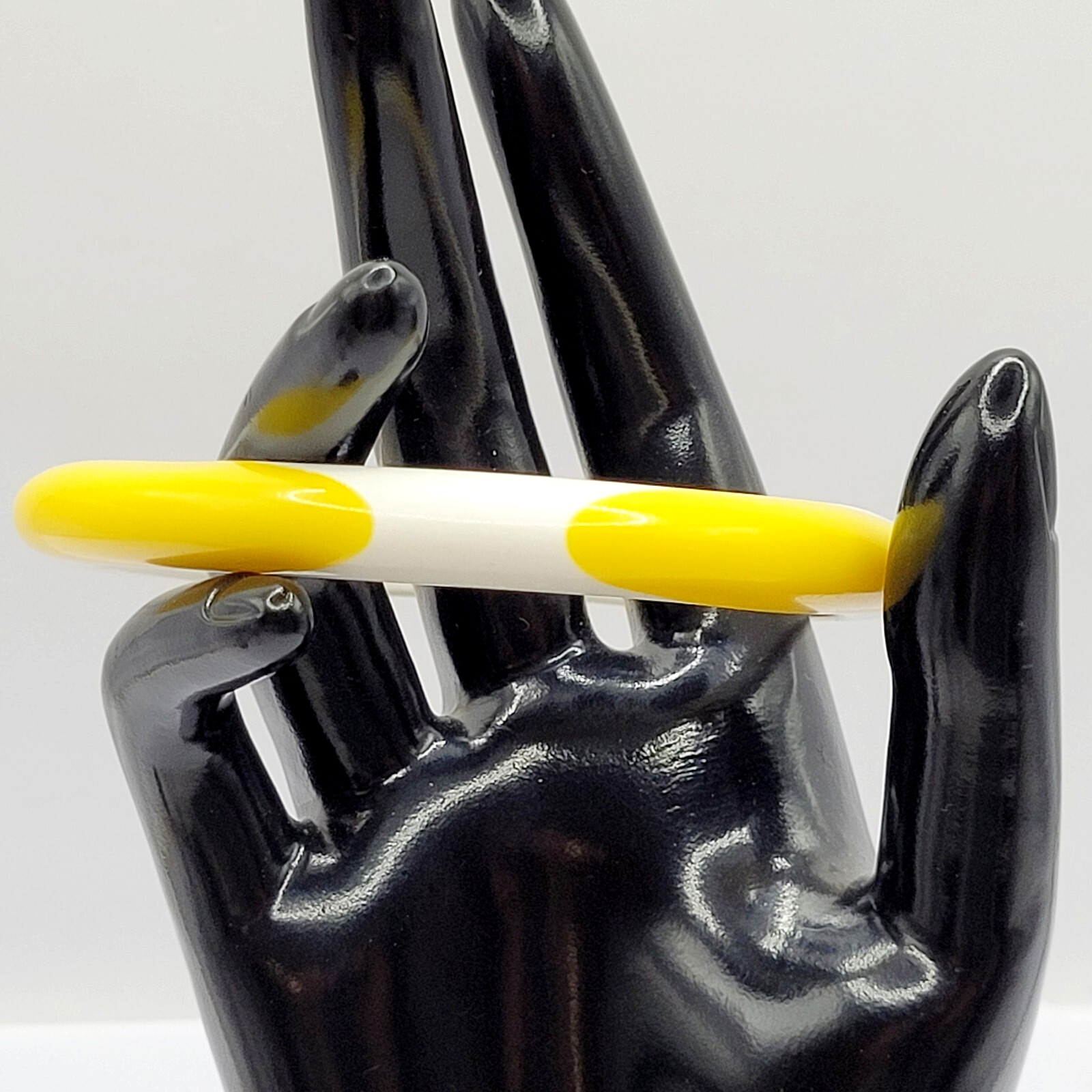 Yellow and White Lucite Vintage 1980s Bangle Bracelet Retro Style