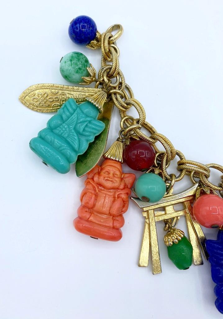Wonderful Gold-Tone Napier Asian Buddha Theme Chunky Lush Charm Bracelet
