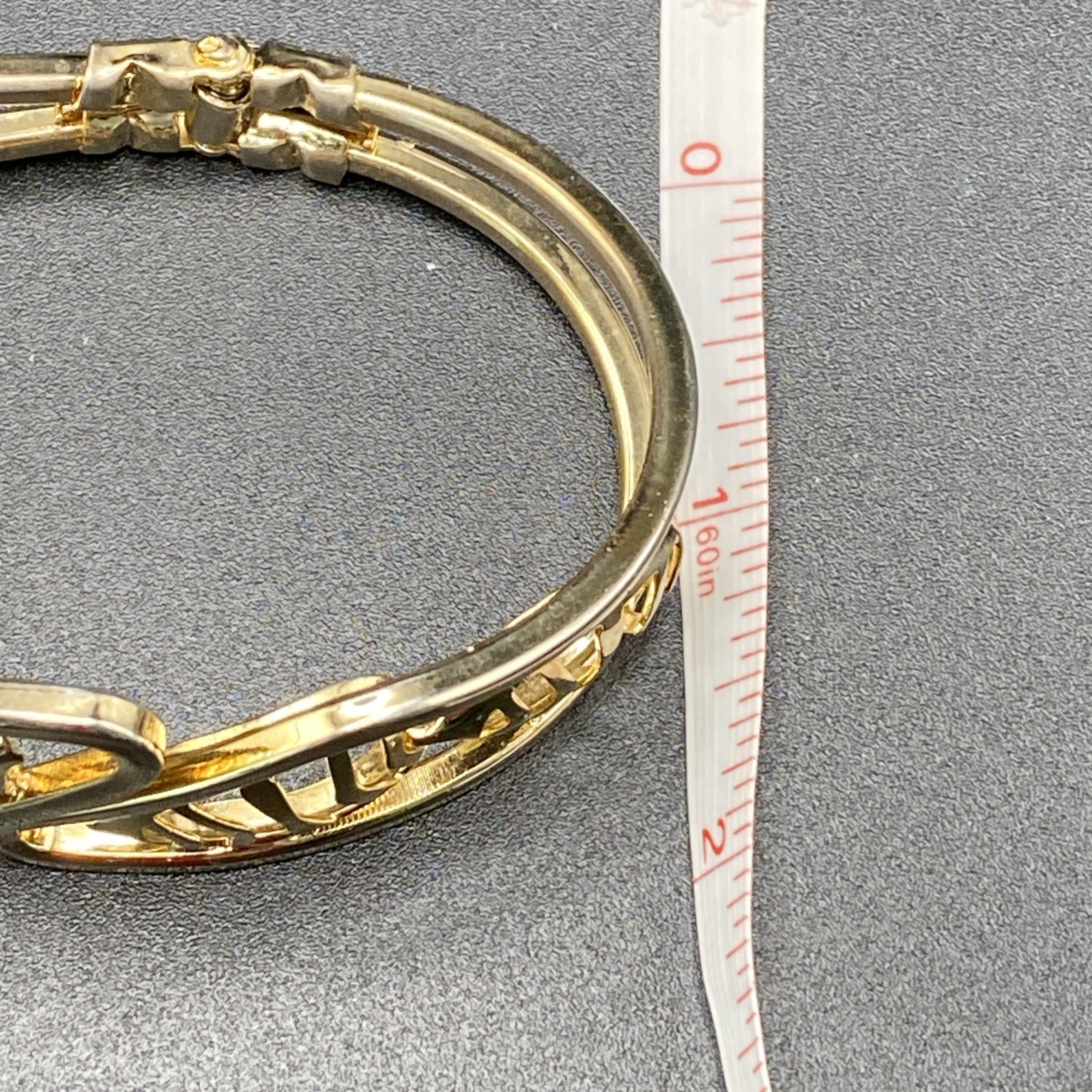 Vintage Bangle Bracelet Gold Tone Open Work Hinged Signed Hong Kong Hinged