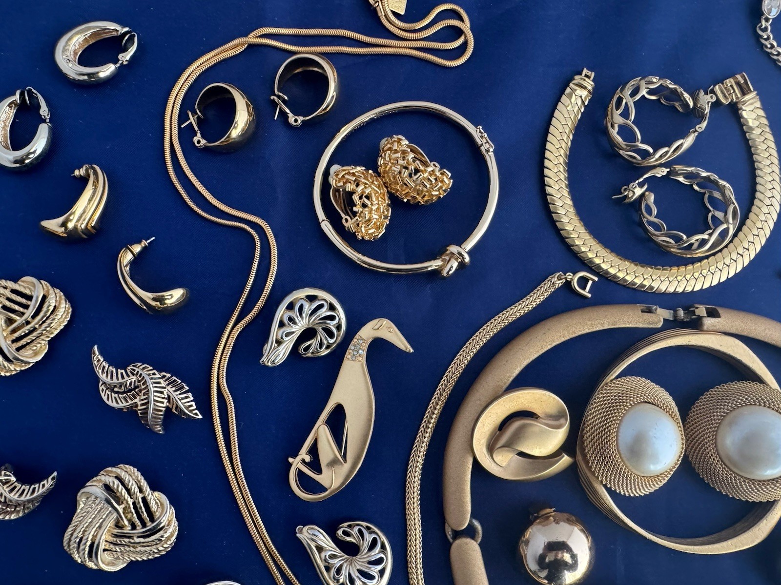 Vintage Now Jewelry Lot Gold Tone Monet AK Trifari Napier K Spade Erwin Pearl 30