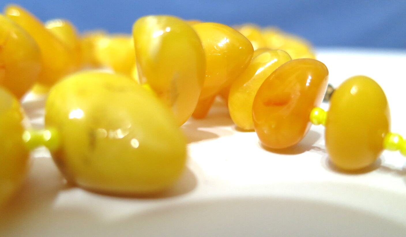 Vintage Baltic Amber Resin Beads Necklace Butterscotch Honey Amber 22″ 35 Grams