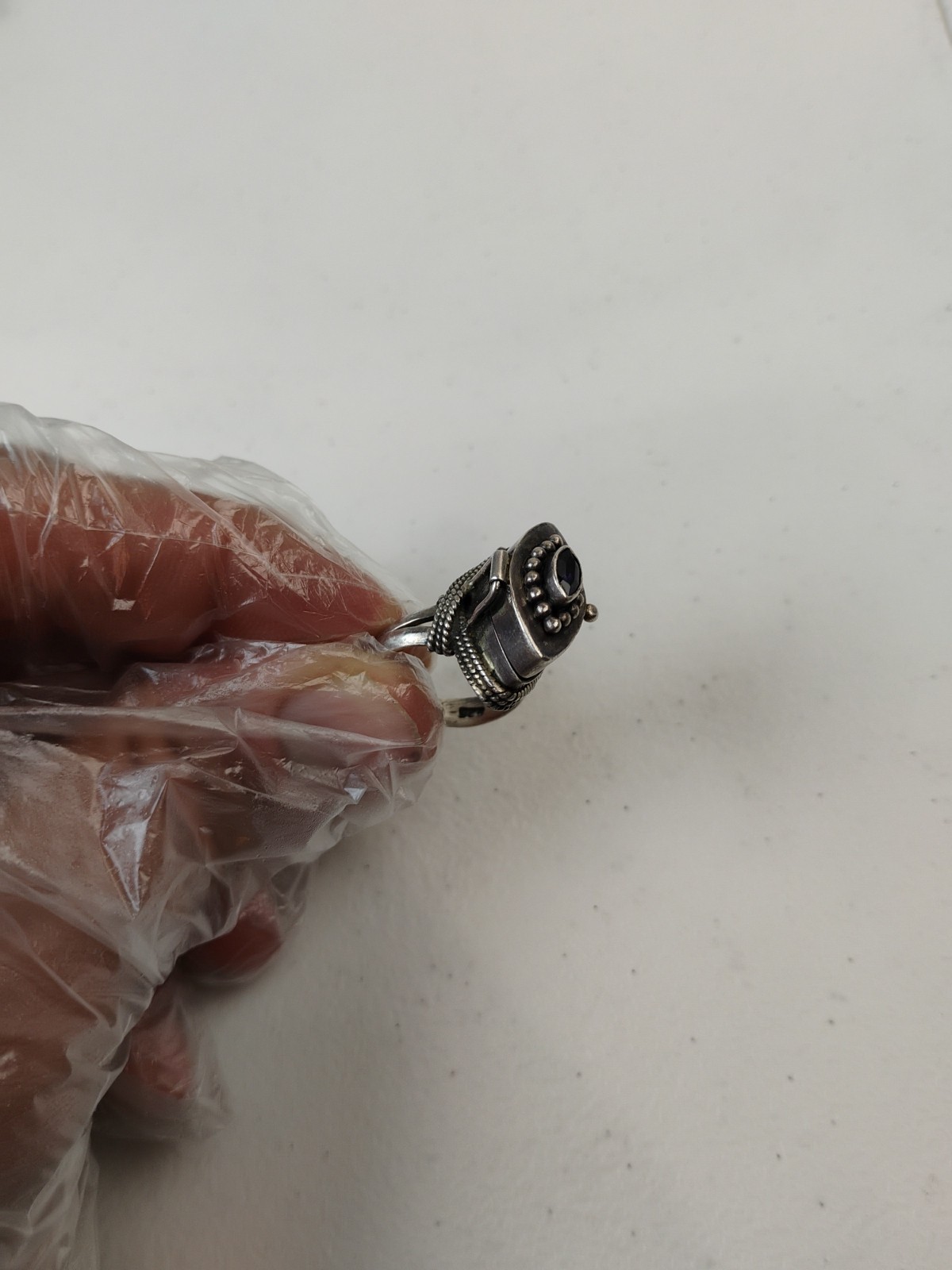Sterling Silver 925 Marked Vintage Poison Ring With Iolite Stone Sz 5.75