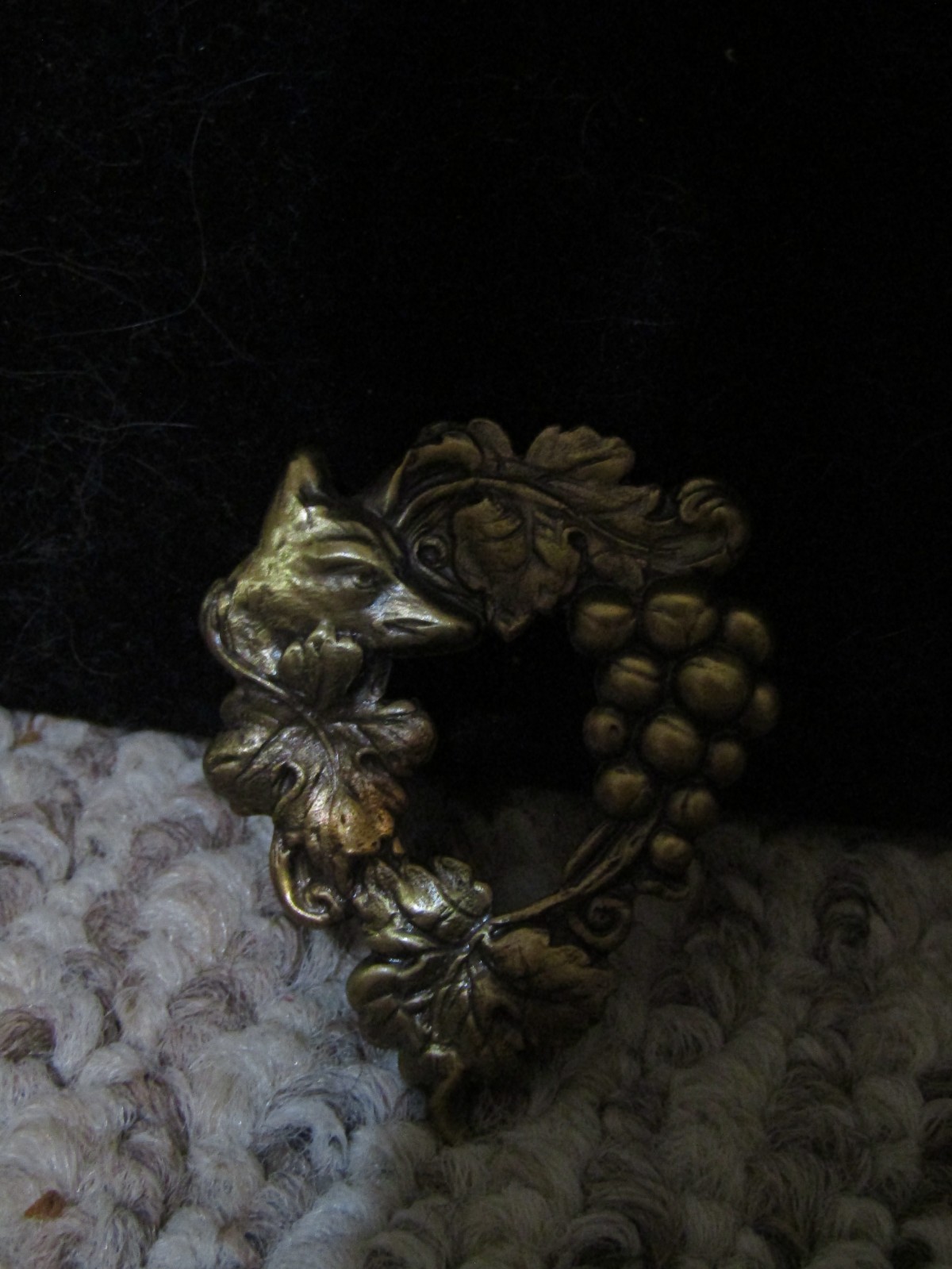 Beautiful Vintage Grapes with Leaves Brooch Pin No Makers Markings