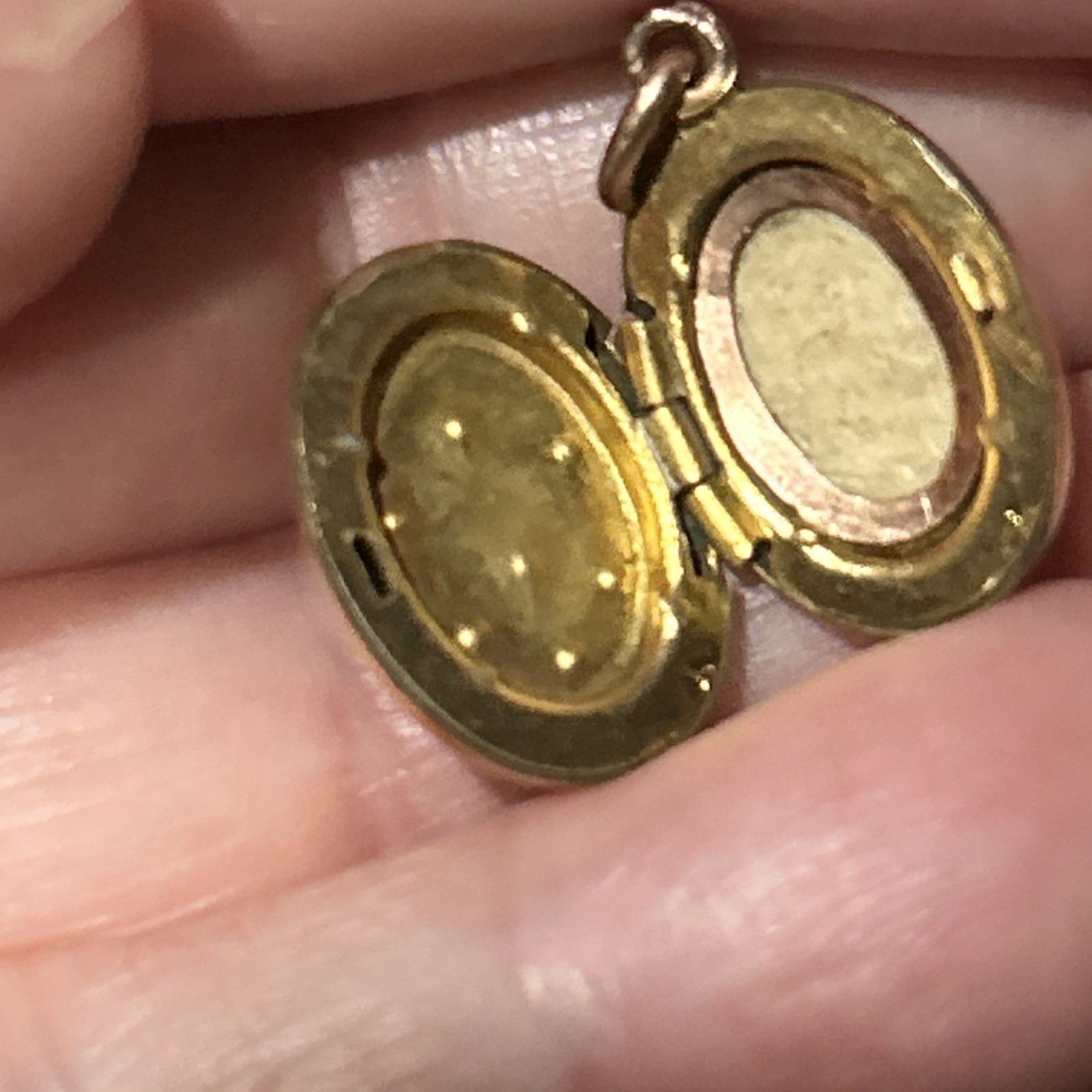 Antique 2g Victorian Rose Gold Filled Oval Locket Fluer de Lis Paste Stones Tiny