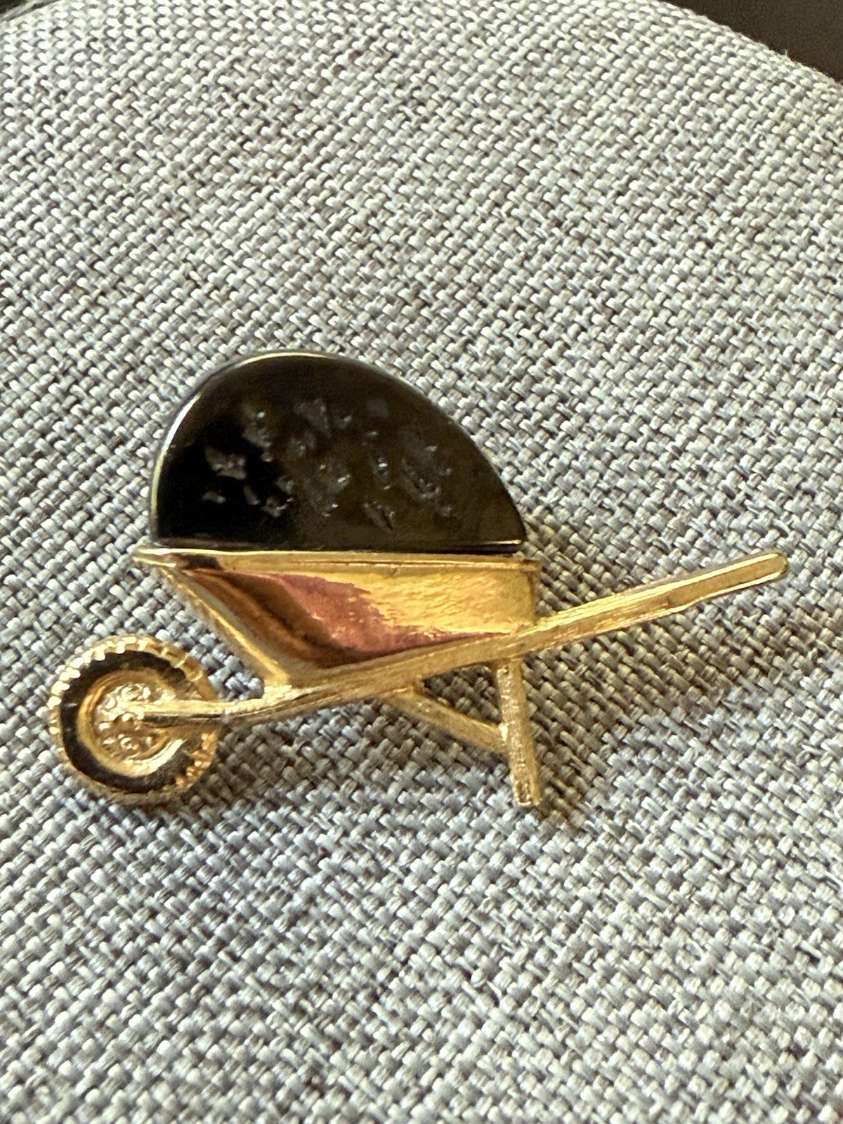 Vintage Mini Wheelbarrow Brooch Pin With Coal Gold Tone Art To Wear Whimsy