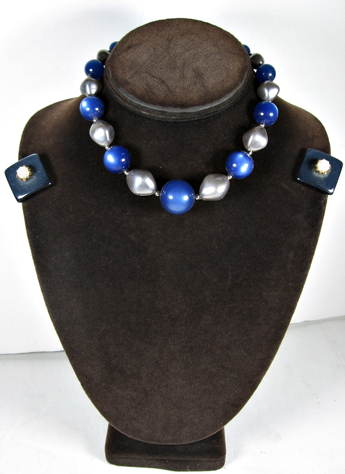 Vintage BLUE & SILVERtone Beads Thermoset BEADED NECKLACE + EARRINGS Clip On