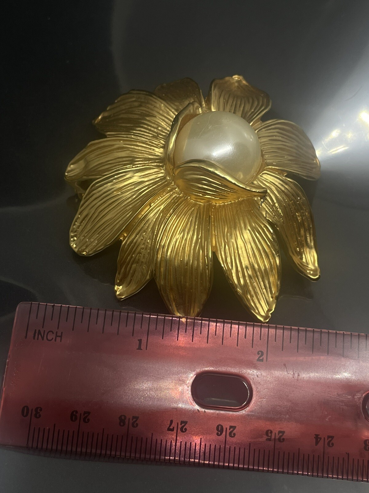 Vintage READ Dahlia Flower GoldTone Faux White Pearl Center 2.5” Pin Brooch
