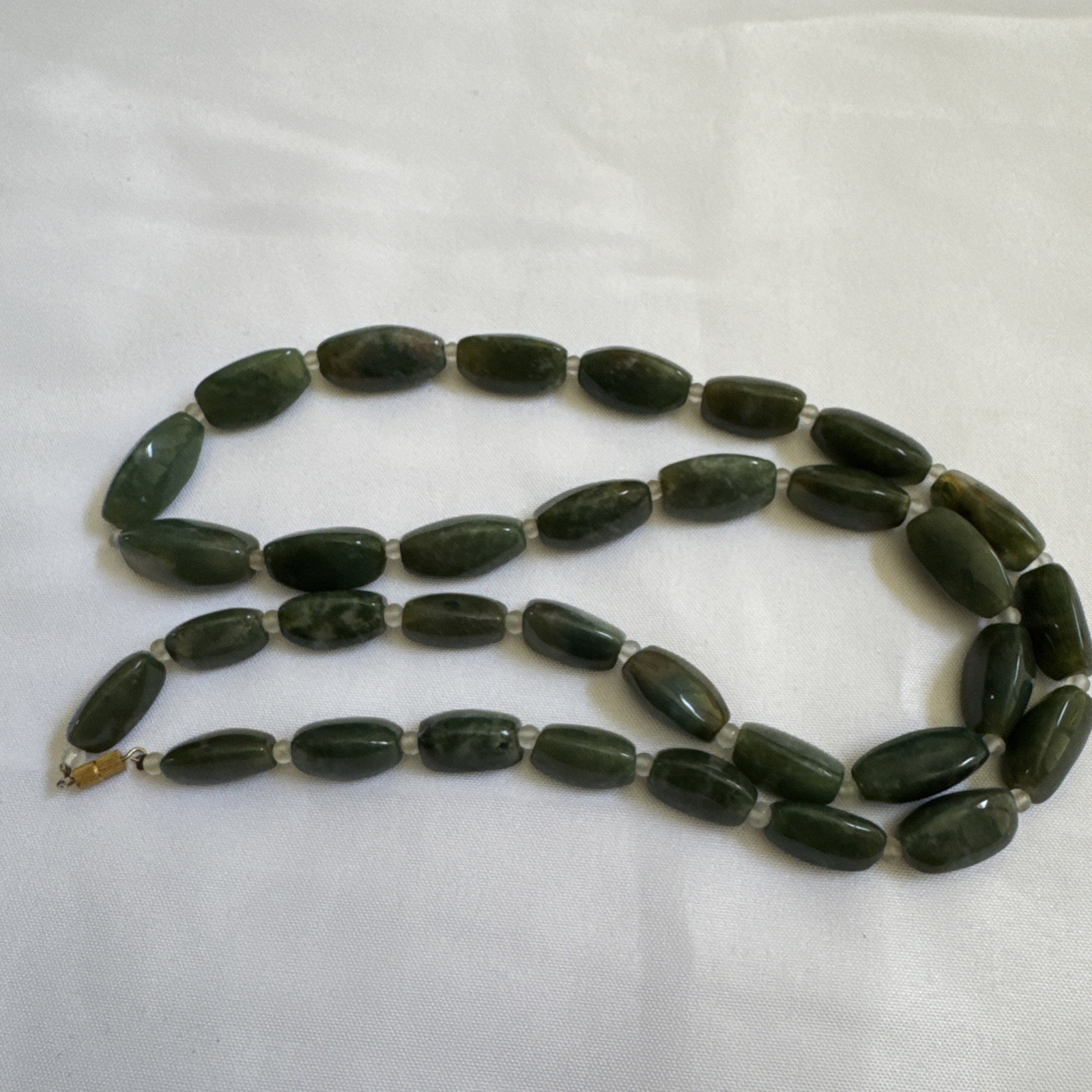 Vintage Chinese Export Natural Green Jade Graduated Bead Necklace 30″ Opera