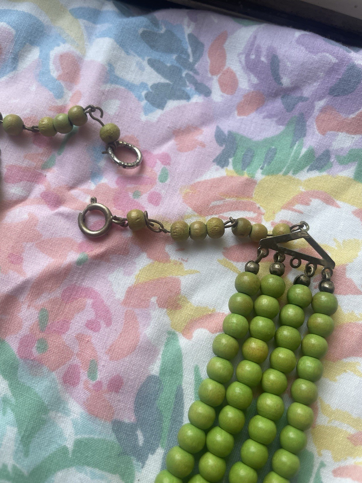 Wooden Beaded Lime Green Wire Necklace Antique ? Unknown age. Choker