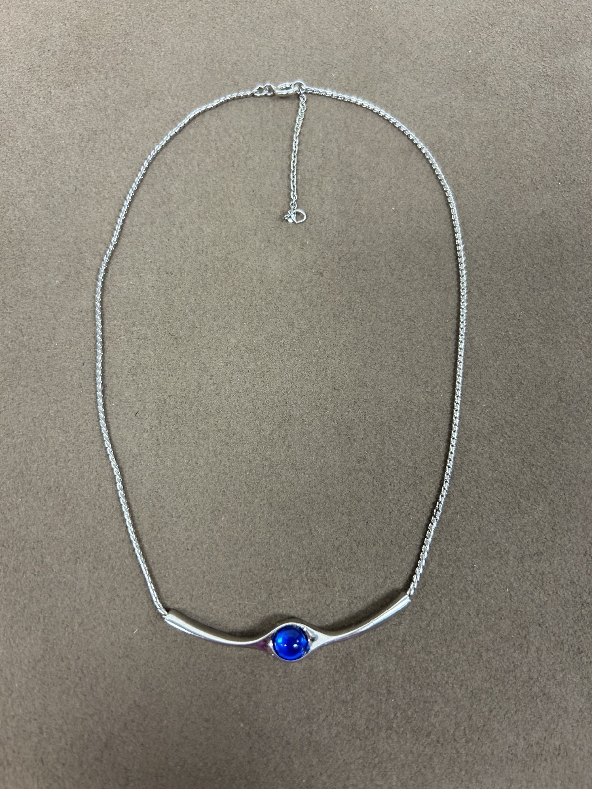 Vintage Sarah Coventry Norwegian Ice Curved Bar Necklace w/ Blue Glass 15″-17″