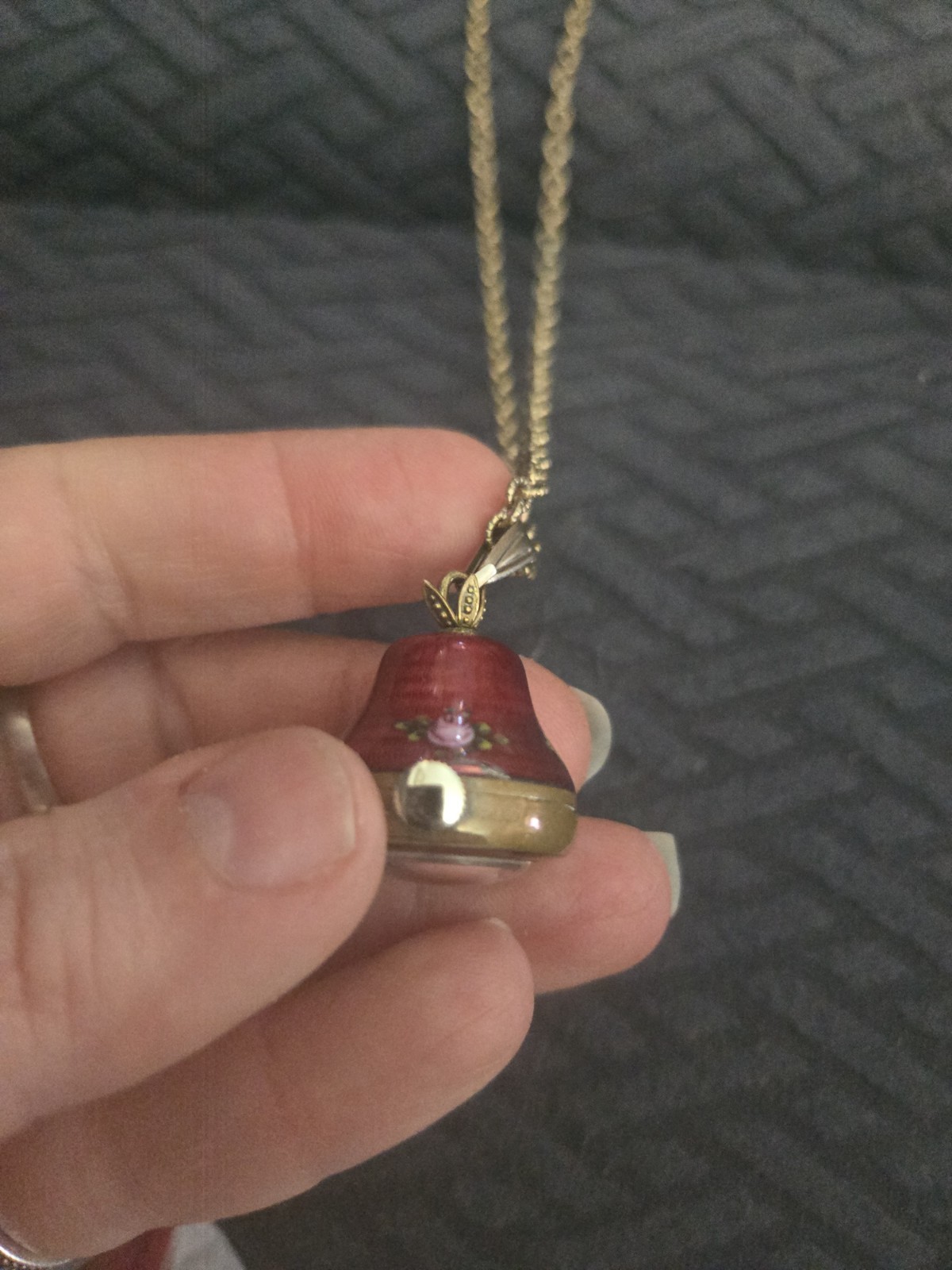 Vintage Gold-Plated Red Enamel Guilloche Hand-Winding Ball Pendant Swiss Watch