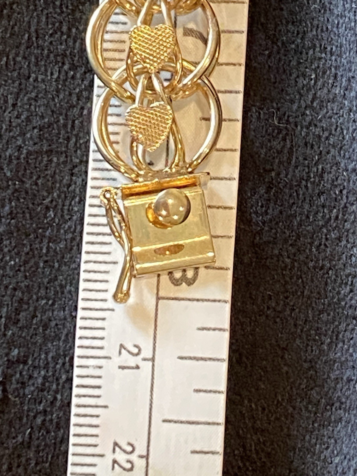 1/20 12k Gold Filled 8 Inch Heart Themed Bracelet With Safety Clasp