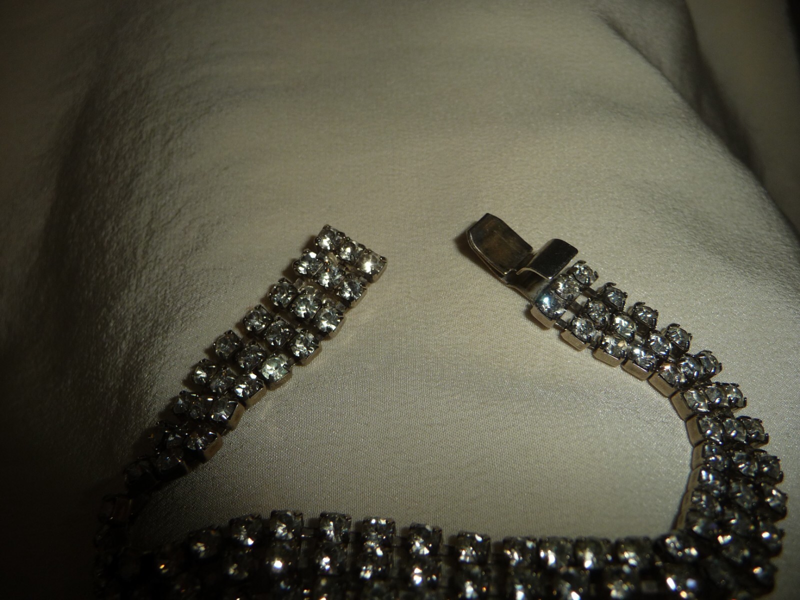 3 ROW RHINESTONES 7″ L x 1/2″ W #5/2A
