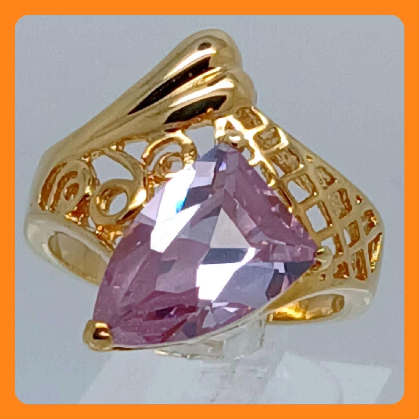 Vintage 1990s Bold Gold Tone Purple Lilac Statement Ring New-Old-Stock Size 8