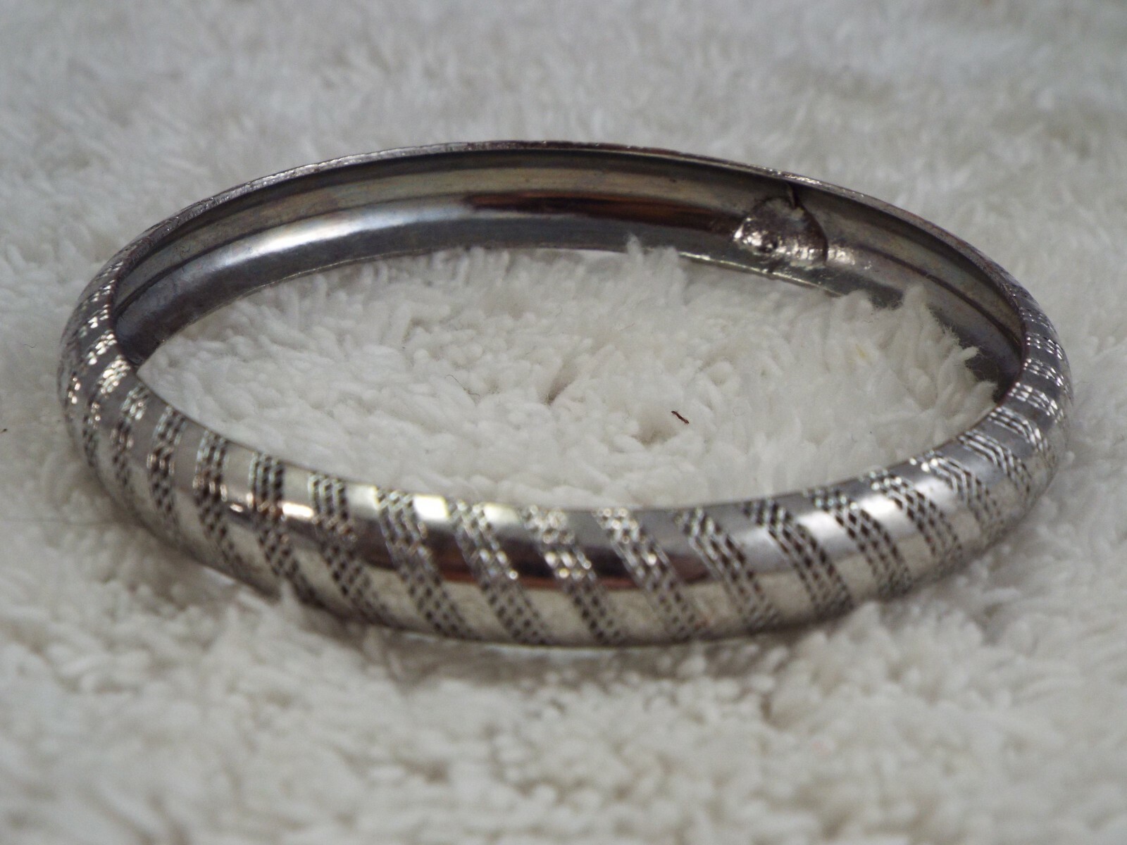 Etched Silvertone Bangle Bracelet (A53)