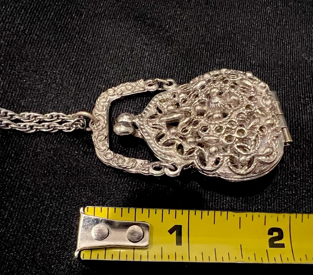 Vintage ART Arthur Pepper Silver Metal Filigree Kiss-Lock Purse Pendant Necklace