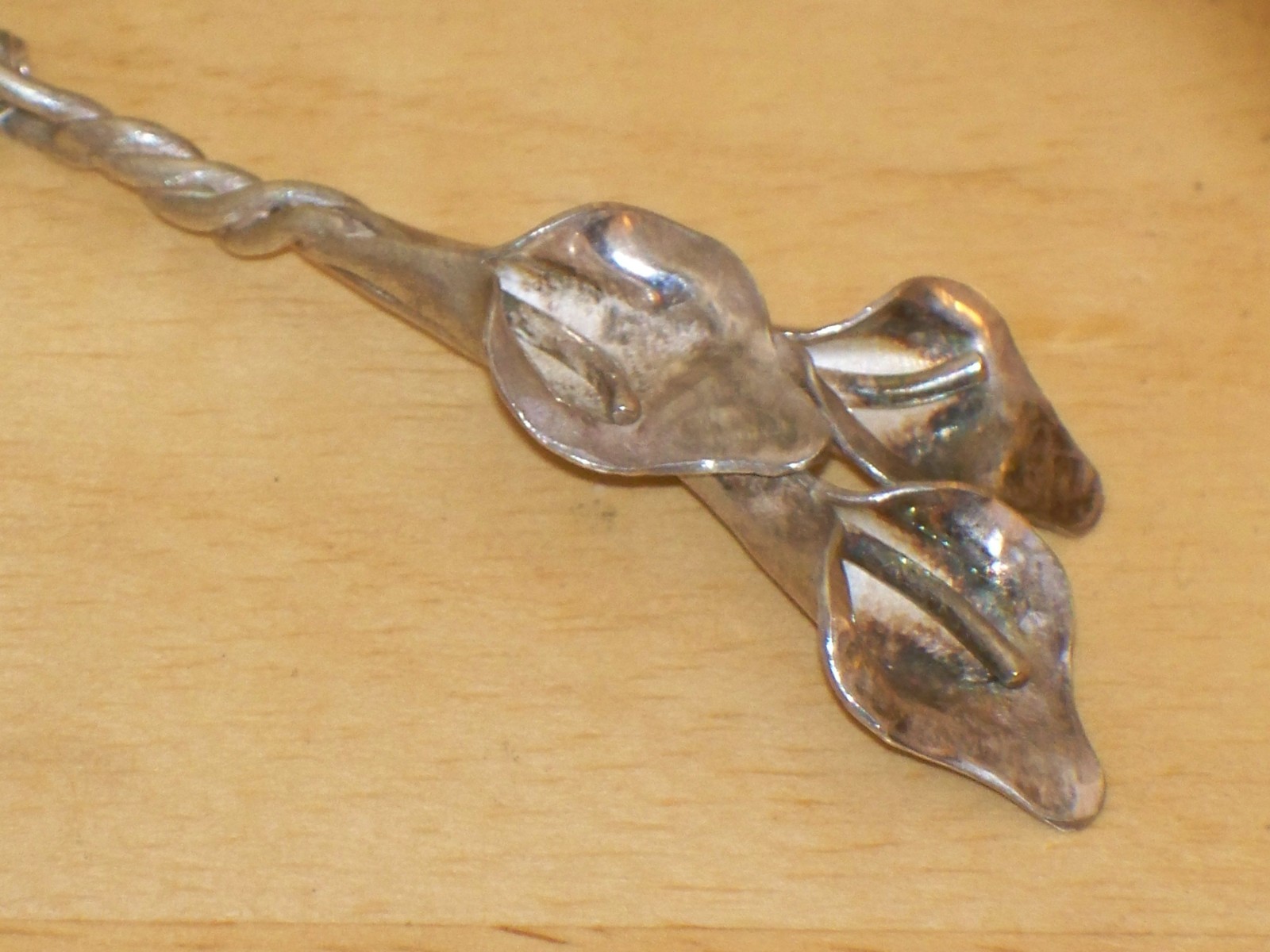 Vintage Handmade STERLING Silver CALLA LILY Pendant NECKLACE English Signed LR