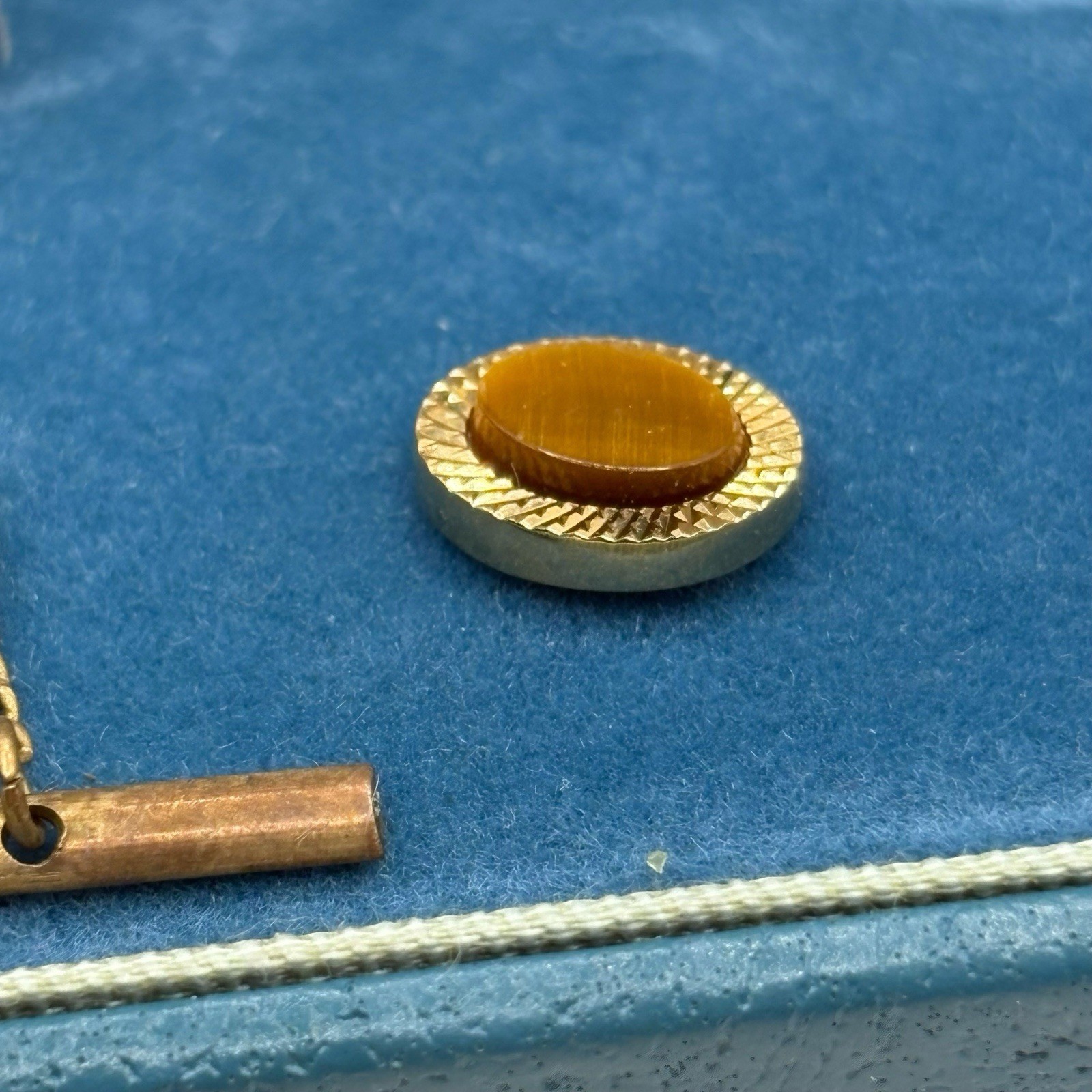 La Mode Genuine Tiger’s Eye Cuff Links & Tie Clip Set In Box Gold Tone Vintage