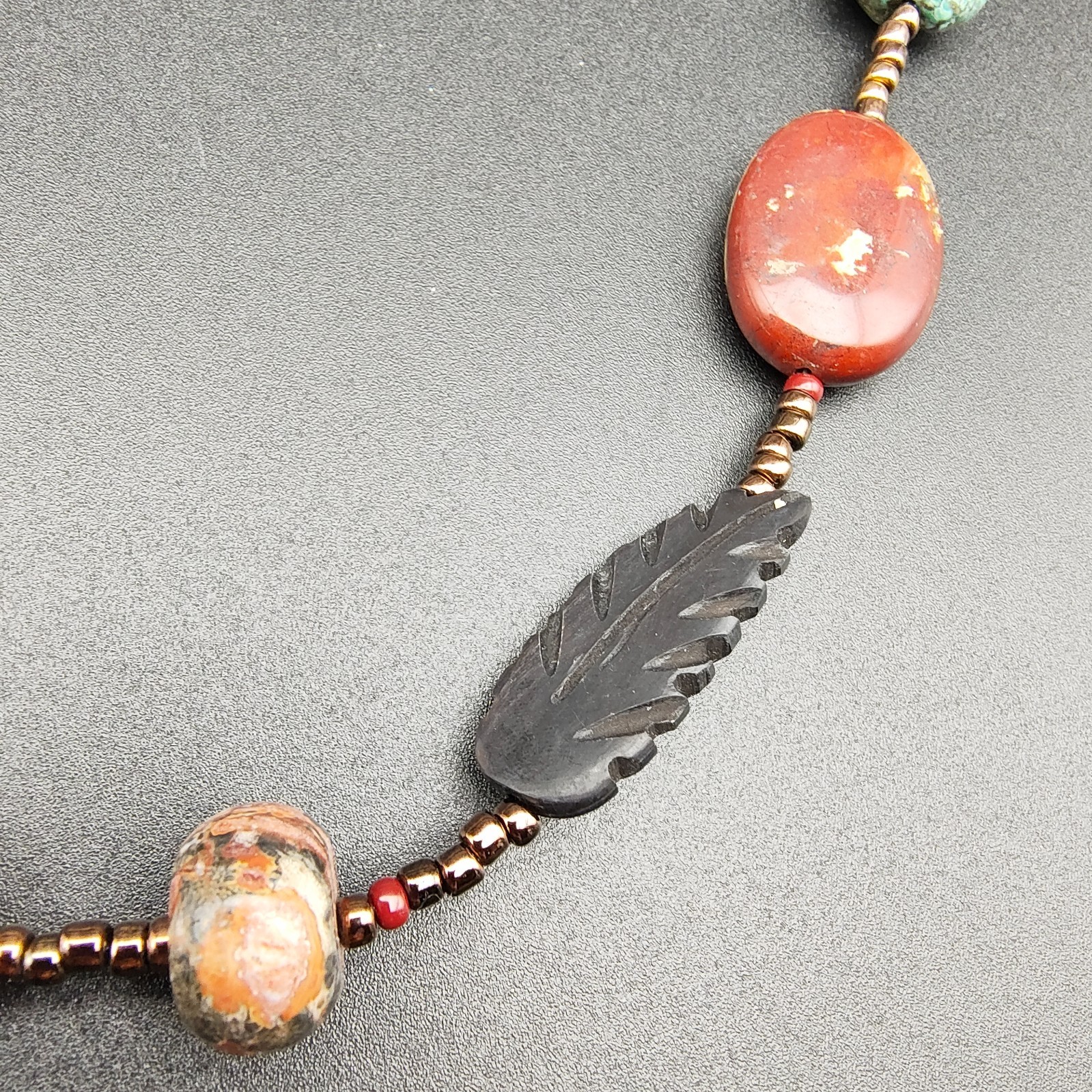 Vintage Southwestern Style Beaded Necklace Stone Bear Fetish Earthy Boho
