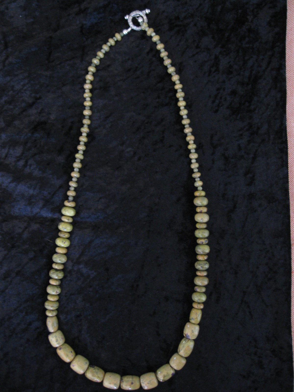 Vintage Russian Serpentine Variable Bead Sizes Beaded Necklace/Silver Clasp 31″