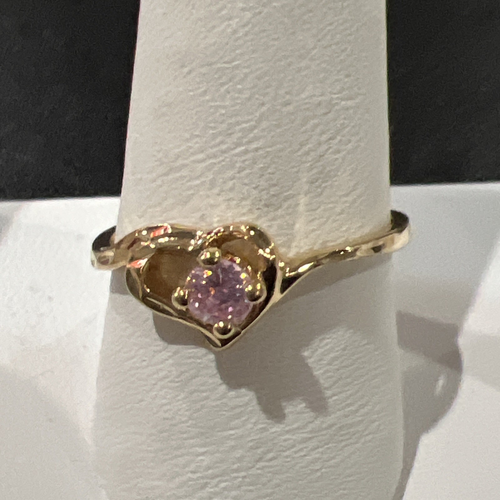 Cop89 Ring Size 10 Pink Stone