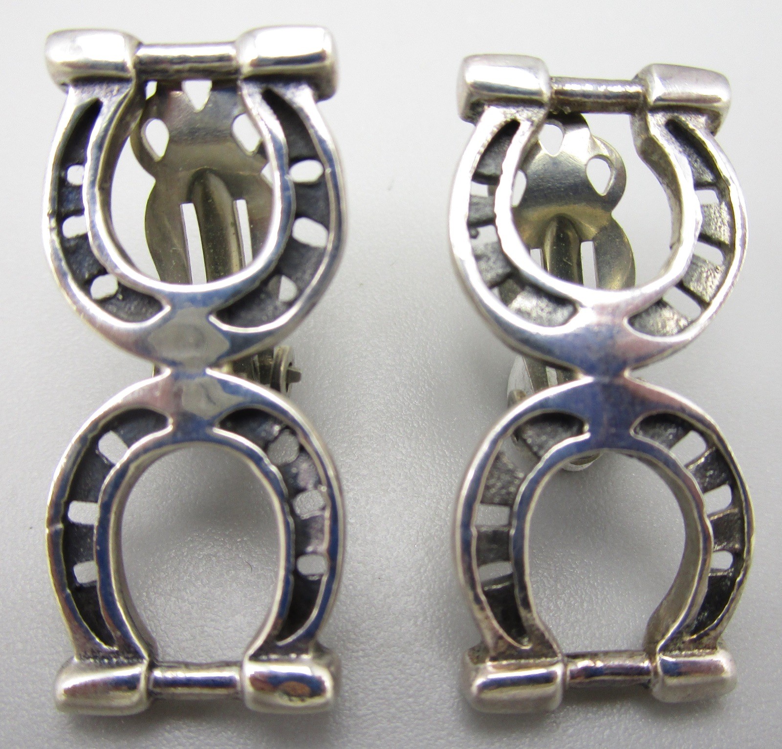 CHARMING VINTAGE EMILIA LOS CASTILLO MEXICAN STERLING SILVER HORSESHOE EARRINGS