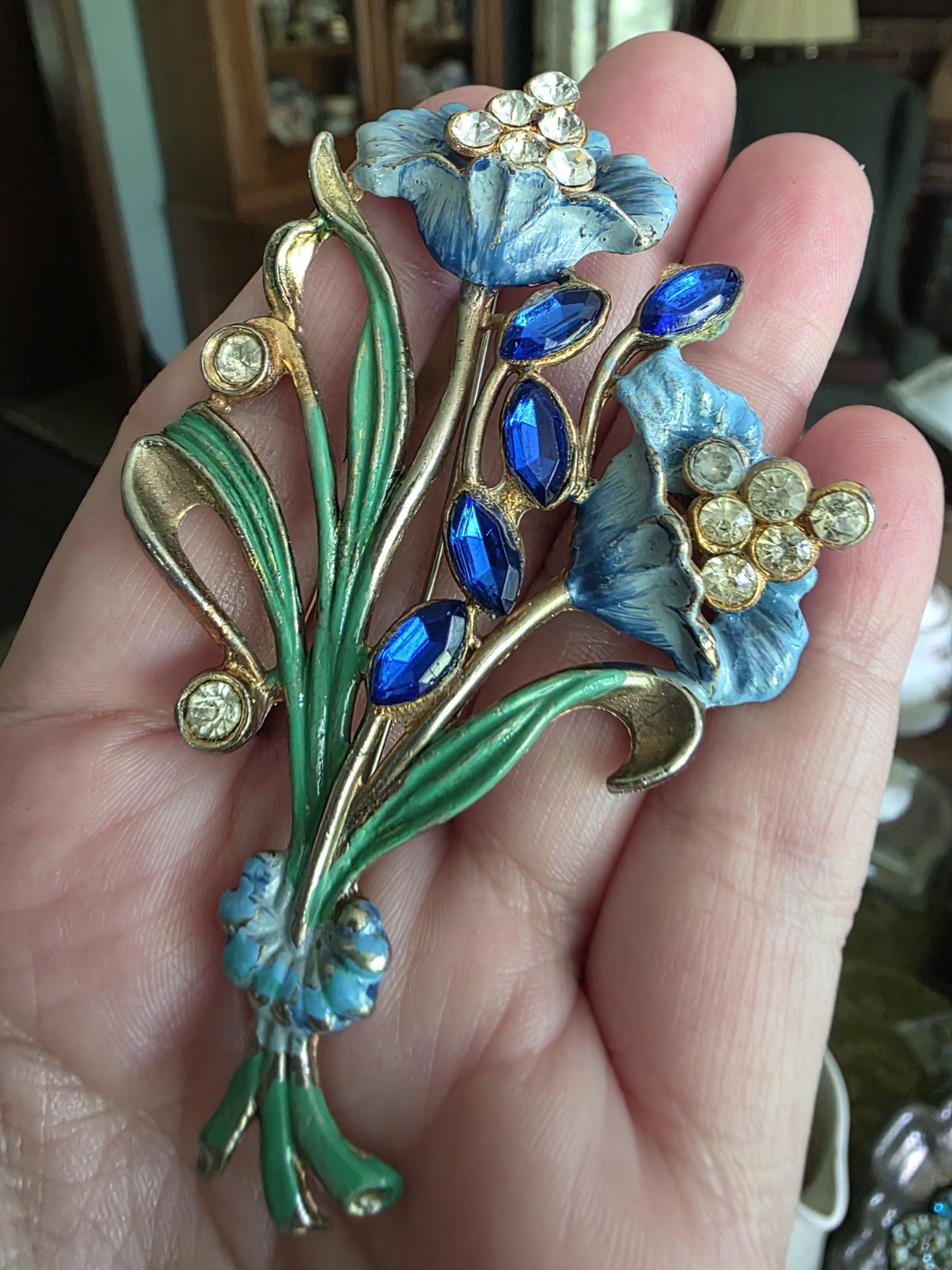 Vintage Darling Floral Enamel Pot Metal 40s Brooch (Coro ?)