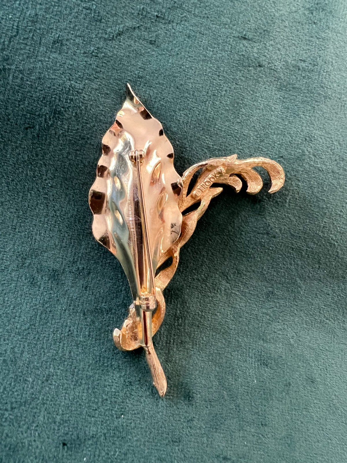 Vintage Brooks May Gold Tone Pearl Floral Brooch Leaf Pin Mid Century Signed