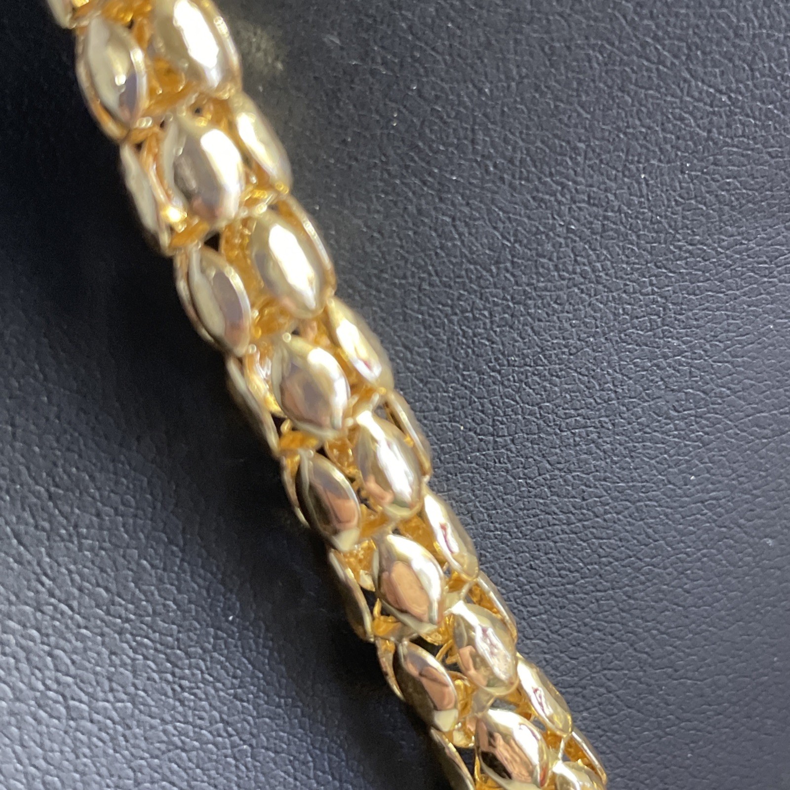 Vintage Chunky Chain Necklace Spiga Wheat Box Chain Gold Tone Magnetic Closure